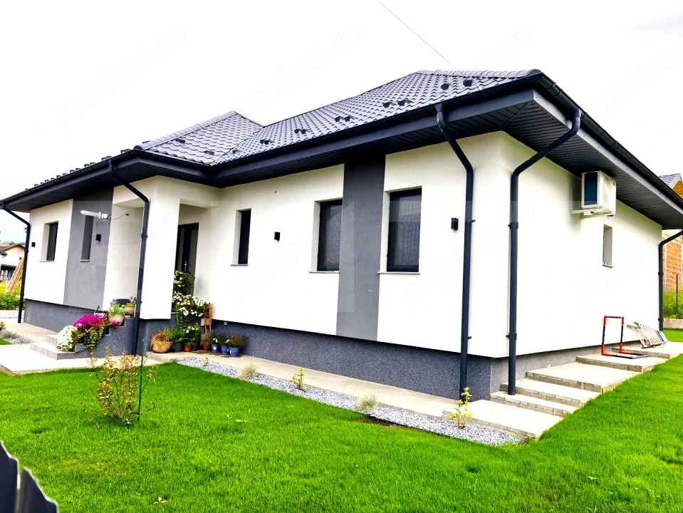Casa plan parter in Cornesti - Miroslava