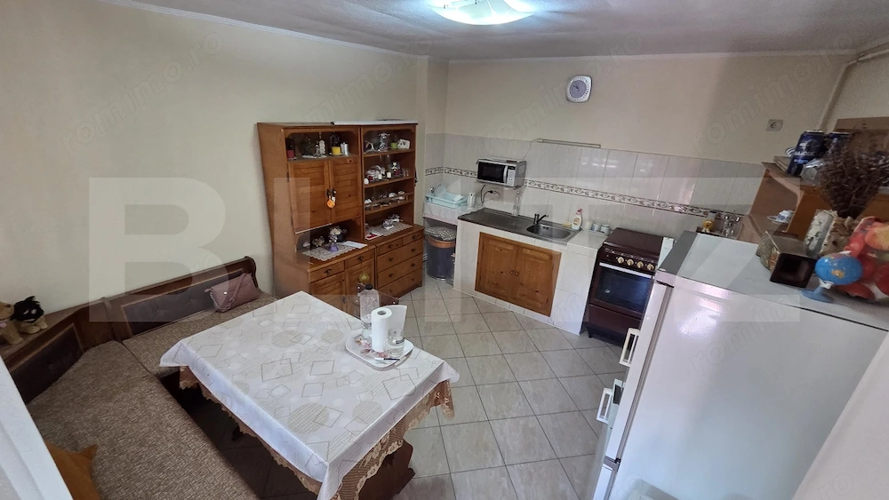 Casa individuala 380 mp, teren 600 mp - centru Alba Iulia