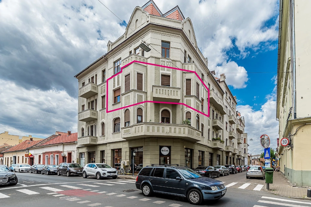 Rezervat Apartament ultracentral cu 4 camere decomandat