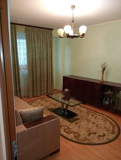 2 camere, decomandat, etaj 3/8, Mazepa 2