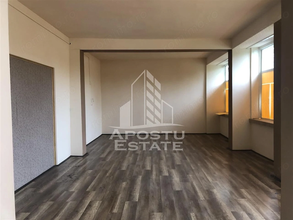 Spatiu comercial, 240 mp,  Zona Freidorf- Polona