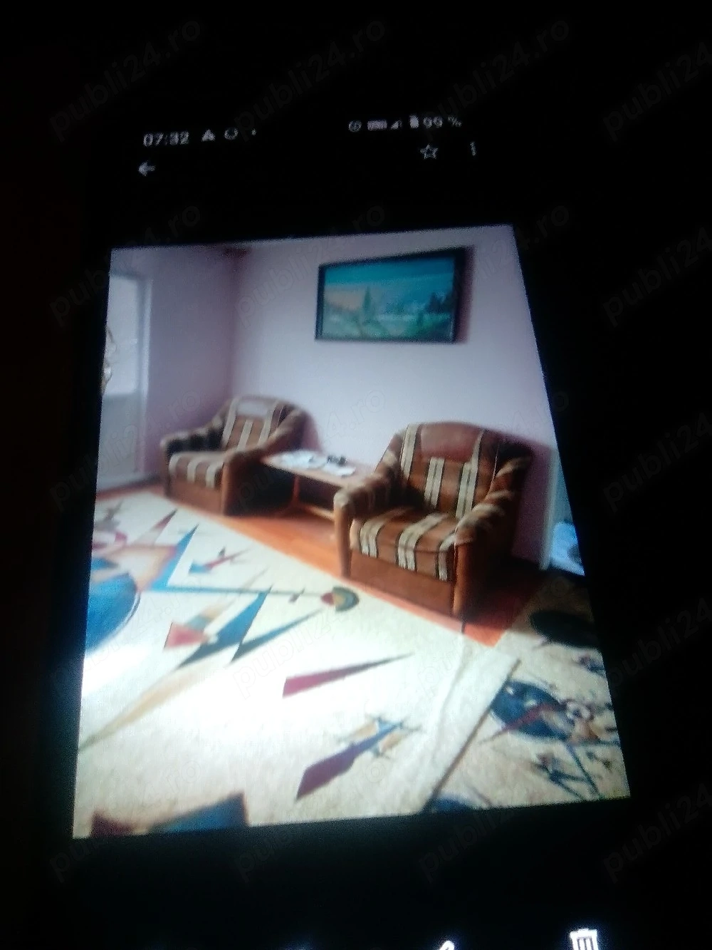vînd apartament cu doua camere semidecomandat etaj doi zona stadion D5