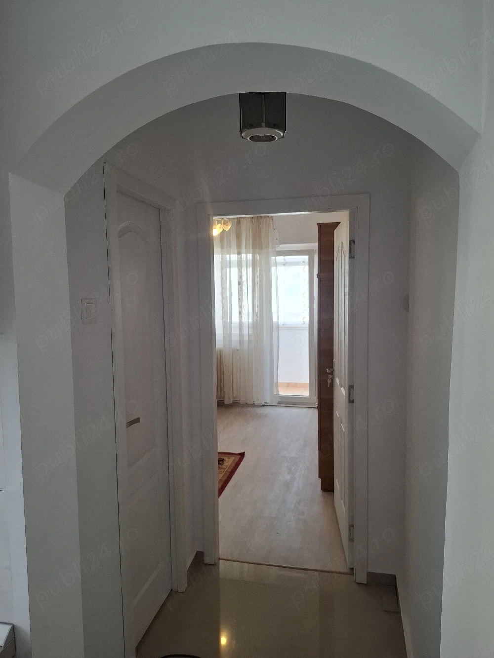 pf inchiriez ap2 cam decomandat Alexandru cel bunstr