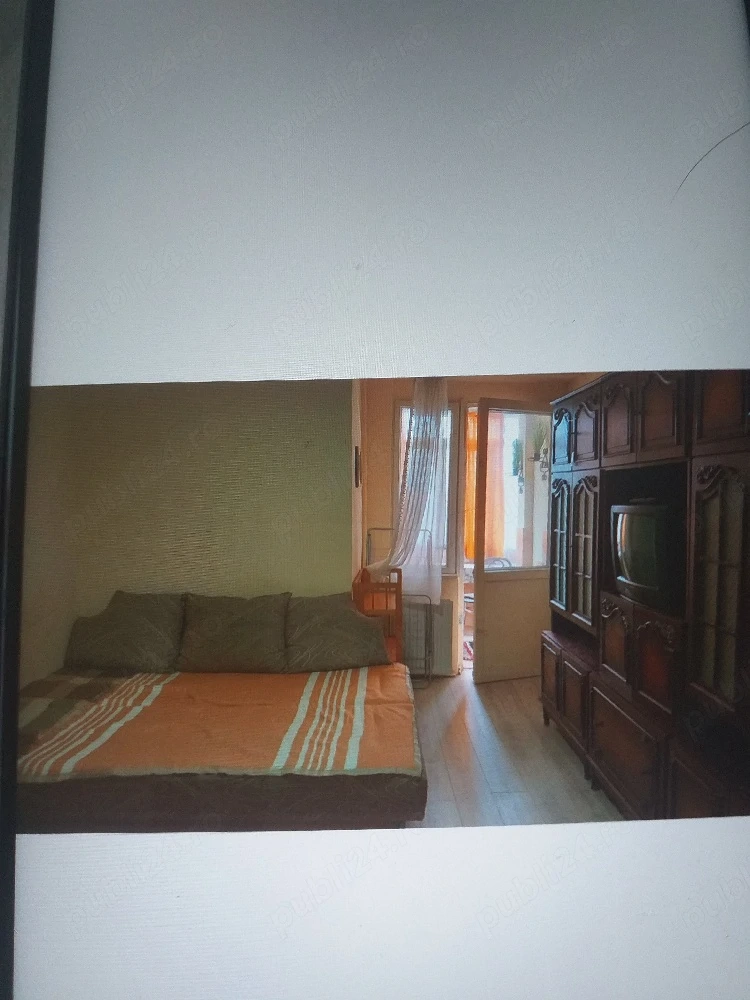 Închiriez garsonieră 1000 ron