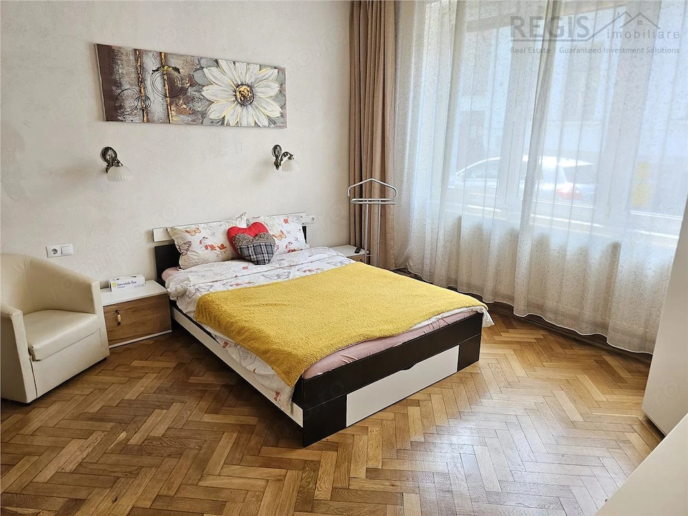 Investitie la cheie in zona centrala! 2 apartamente la casa, transformate in 3 unitati independente 