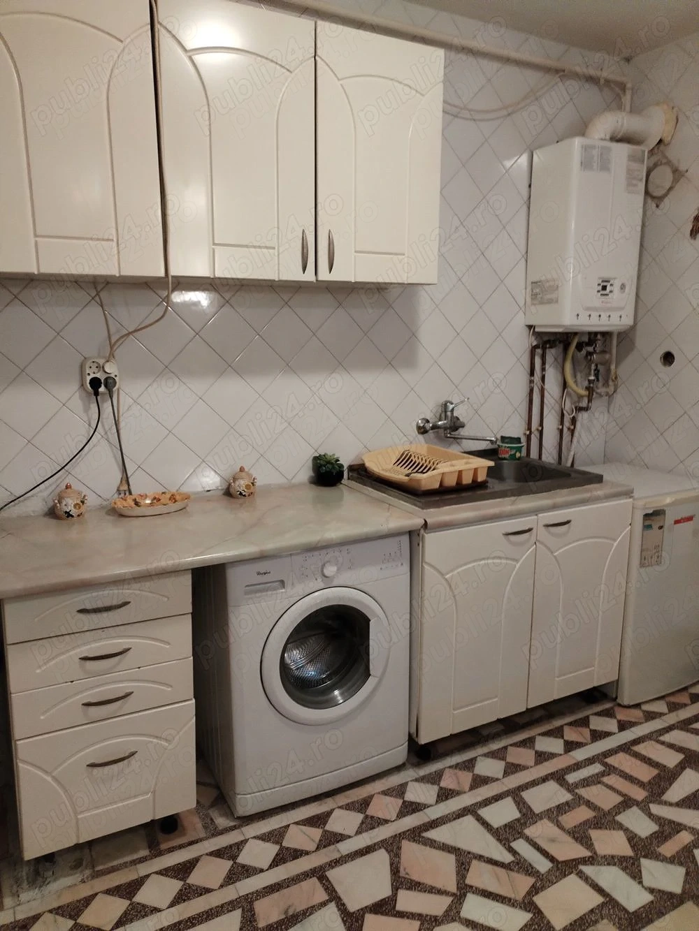 inchiriez garsoniera confort sporit