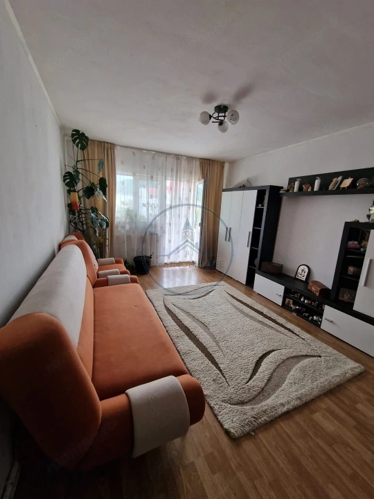 Apartament 3 camere decomandat, et.3, zona sensu vechi