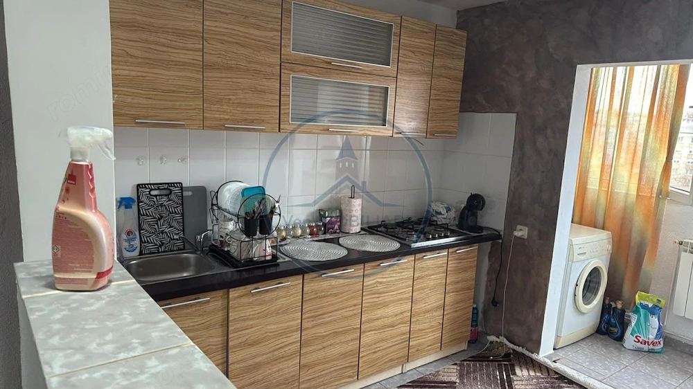 Apartament decomandat cu 2 camere , 55 mp