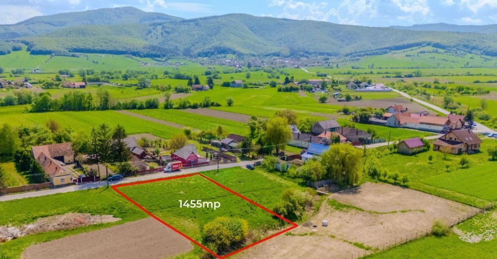 Teren intravilan 1455 mp | 31 m deschidere | Curent + Internet | 25 min Brașov