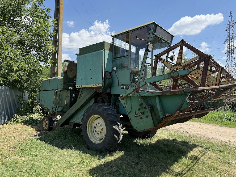 Vand Combina John Deere 960, perfect functionala,header 3,6 m grau, floare, porumb