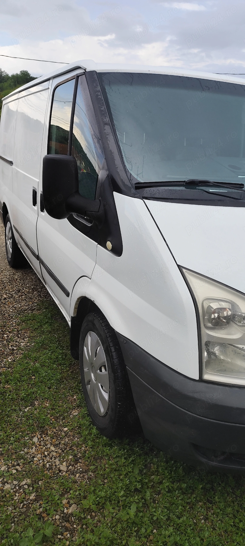 Vând Ford transit 