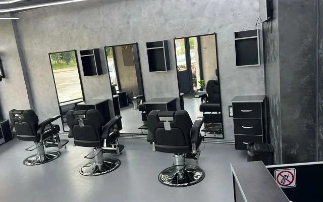 Doublebarbers inchiriaza salon frizerie
