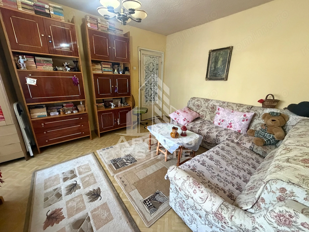 Apartament cu 3 camere de vânzare,etaj intermediar, Dacia,Timisoara
