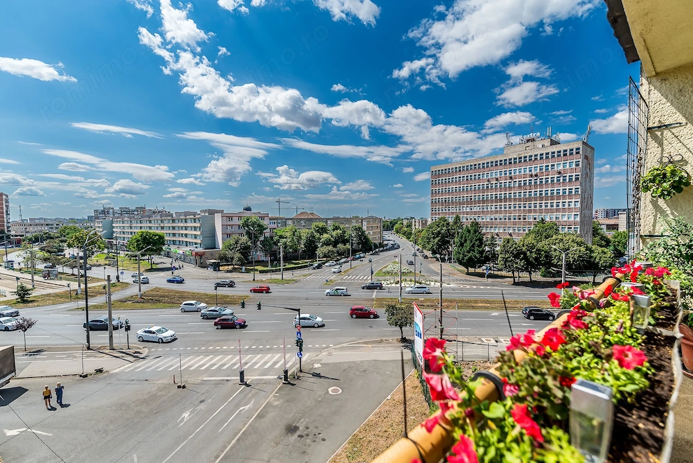 Apartament cu 4 camere decomandat cu vedere panoramica