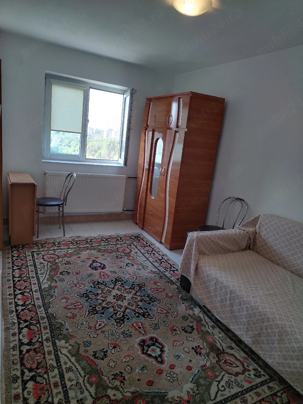 Proprietar Garsoniera