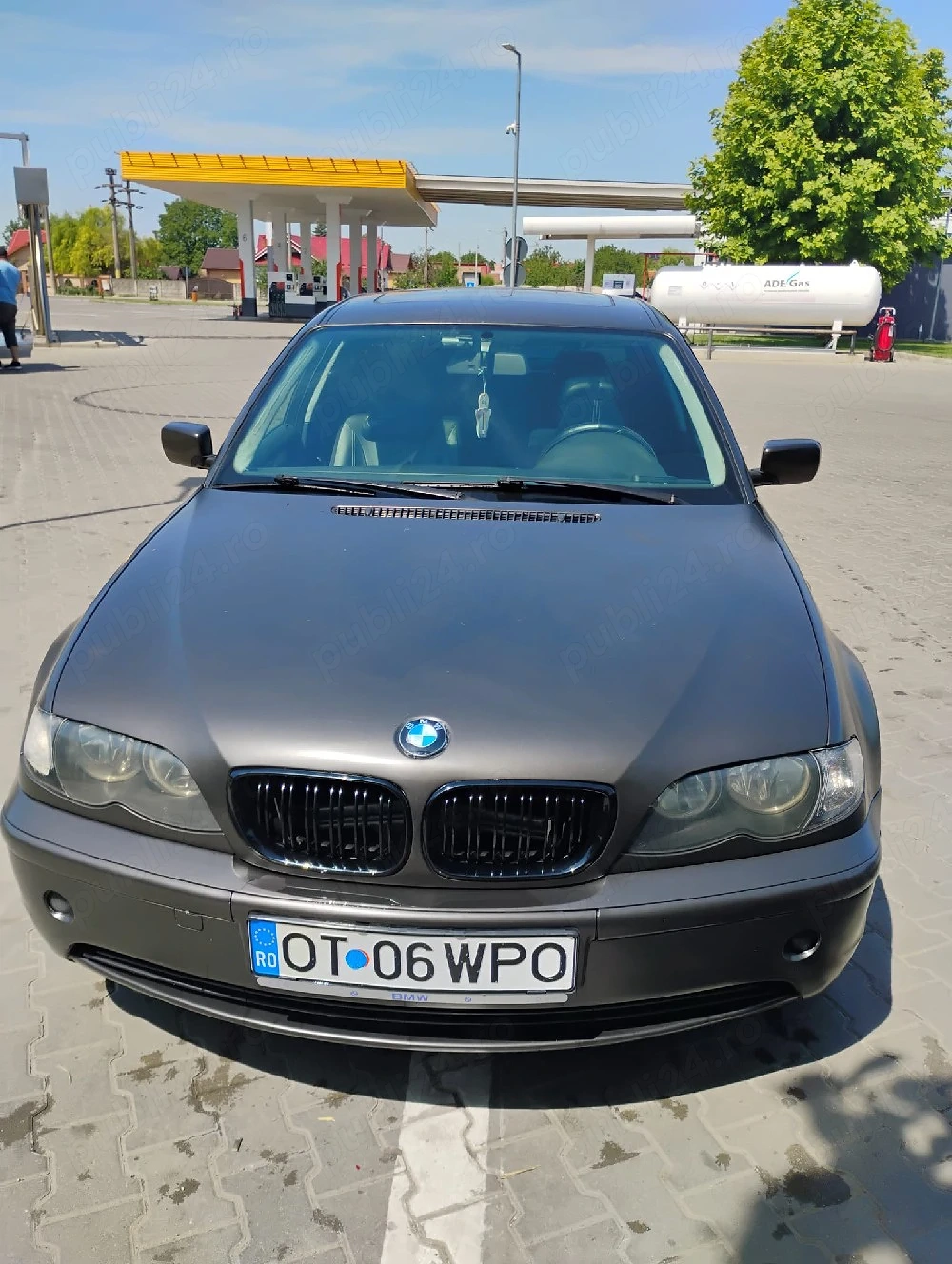 Vând BMW 2003 1,6 benzina ,116 cai putere si 233 km reali