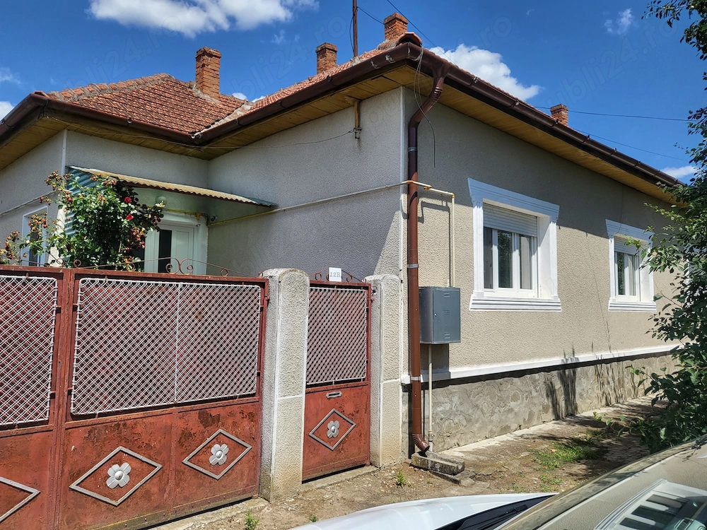 Casă de vânzare, Ineu, jud. Arad