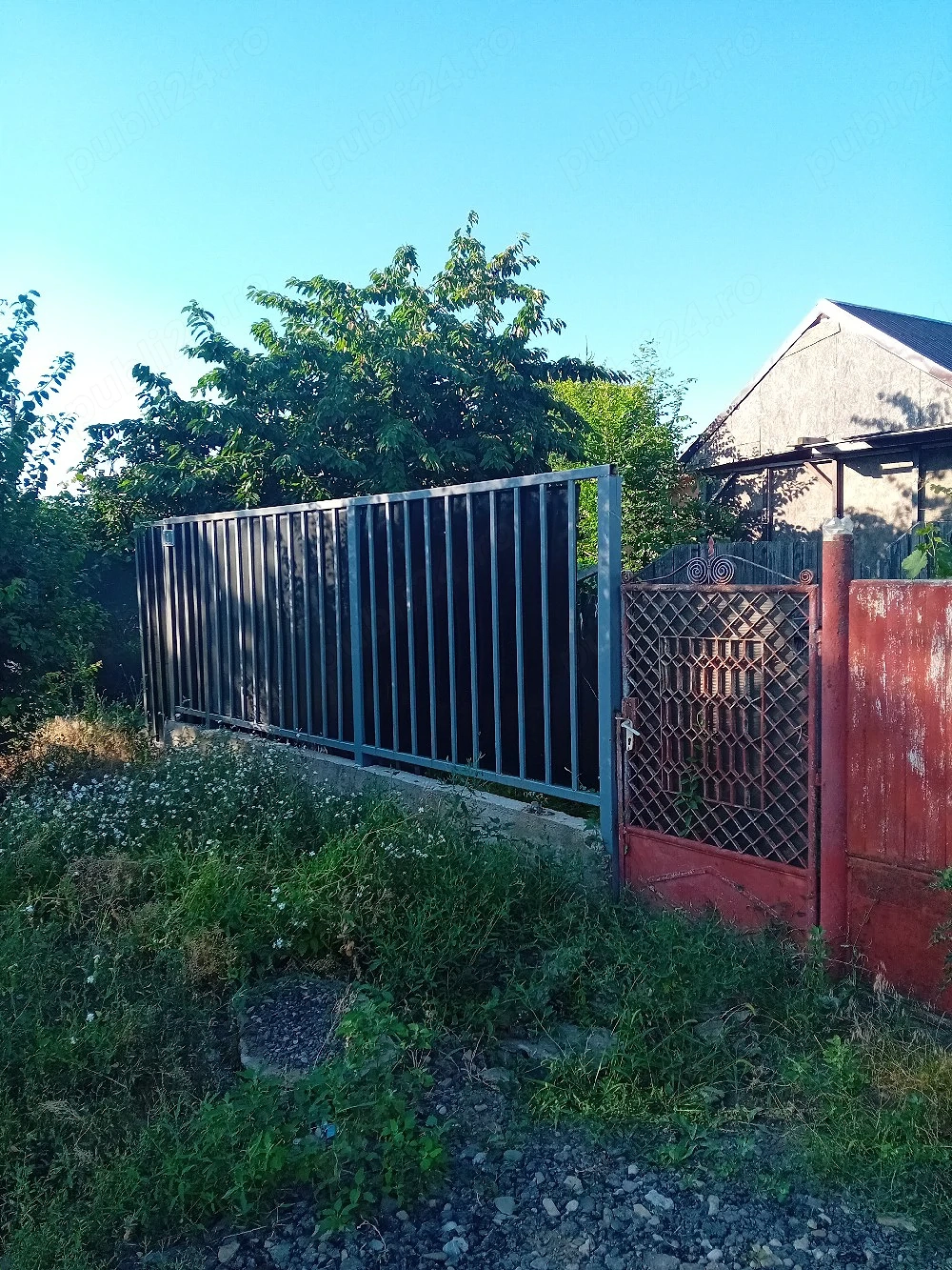Vanzare casa plus teren