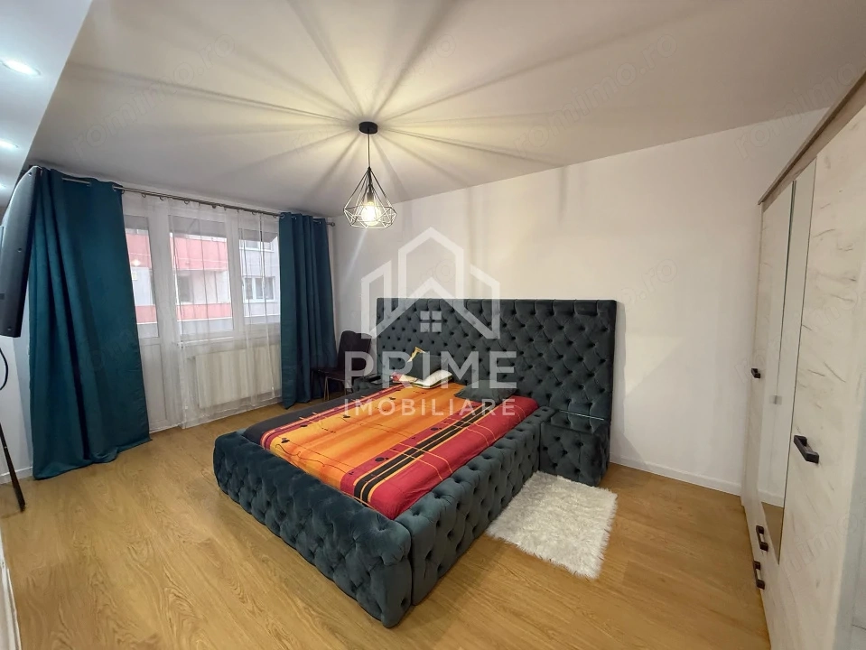 Apartament 3 camere de vânzare | 75 mp | Lift | 2 locuri de parcare + garaj-20mp