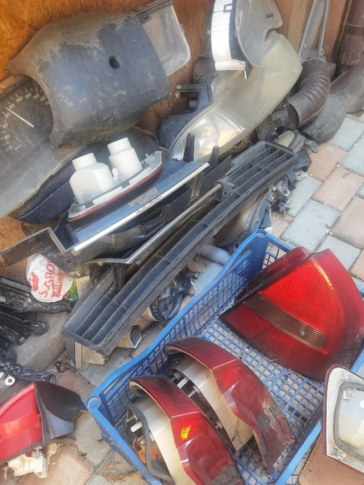 Piese Mitsubishi carisma dezmembrez Mitsubishi carisma dezmembrez Mitsubishi space star