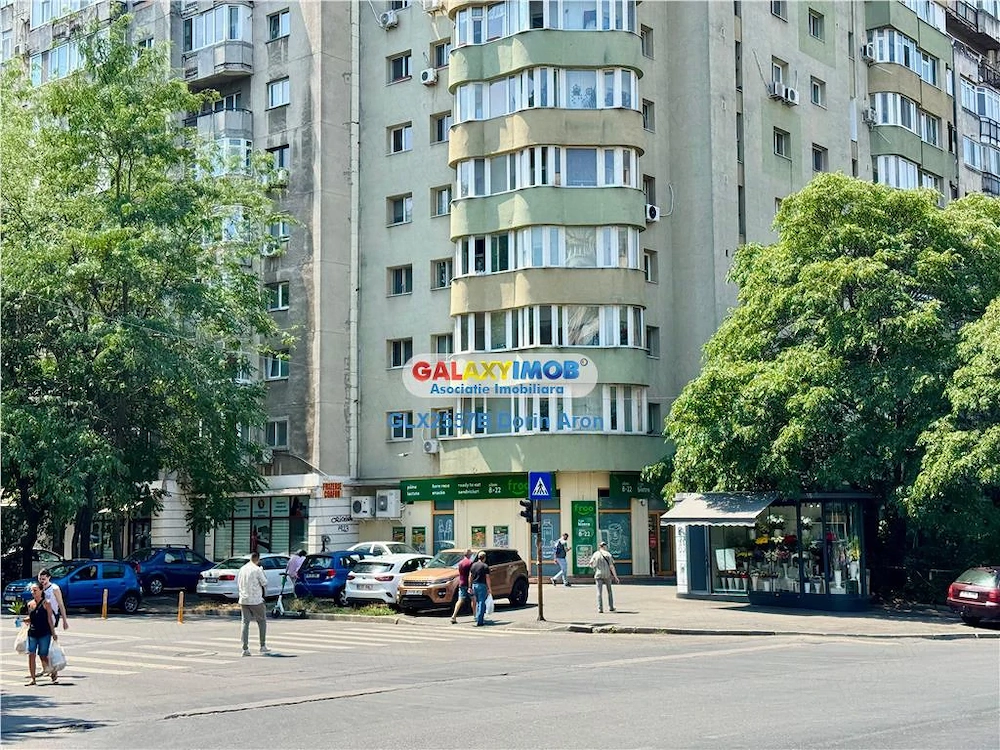 Spatiu comercial de inchiriat Crangasi 40 mp vitrina peste 7 ml
