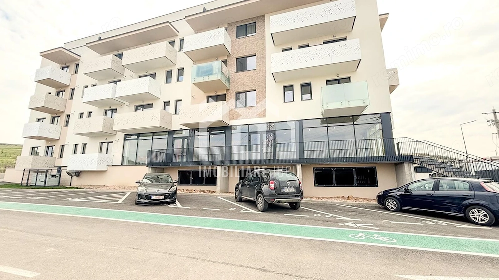 Spatiu comercial de inchiriat, Vitrina, 93mp,  Apahida