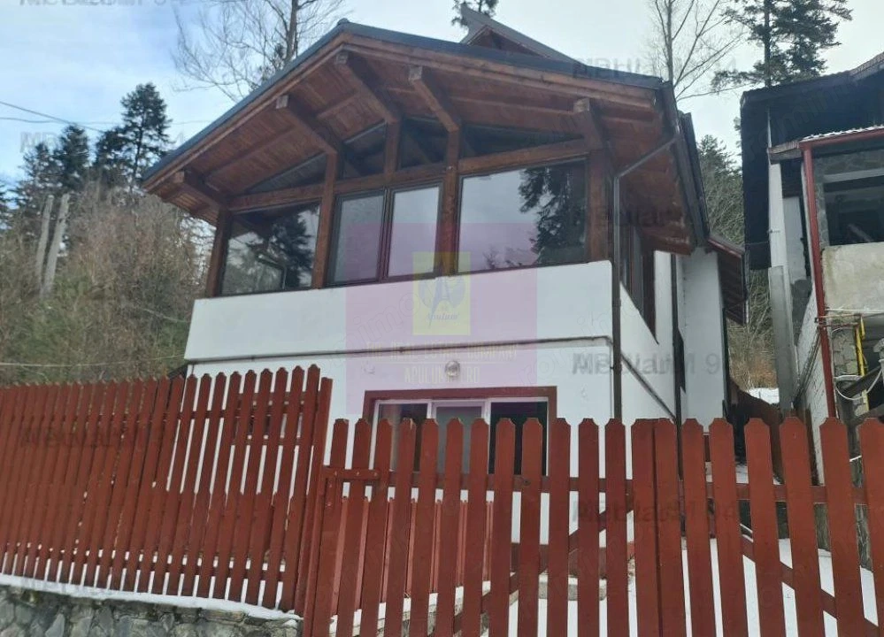 Vilă de vânzare in Sinaia - Zona Cumpătu