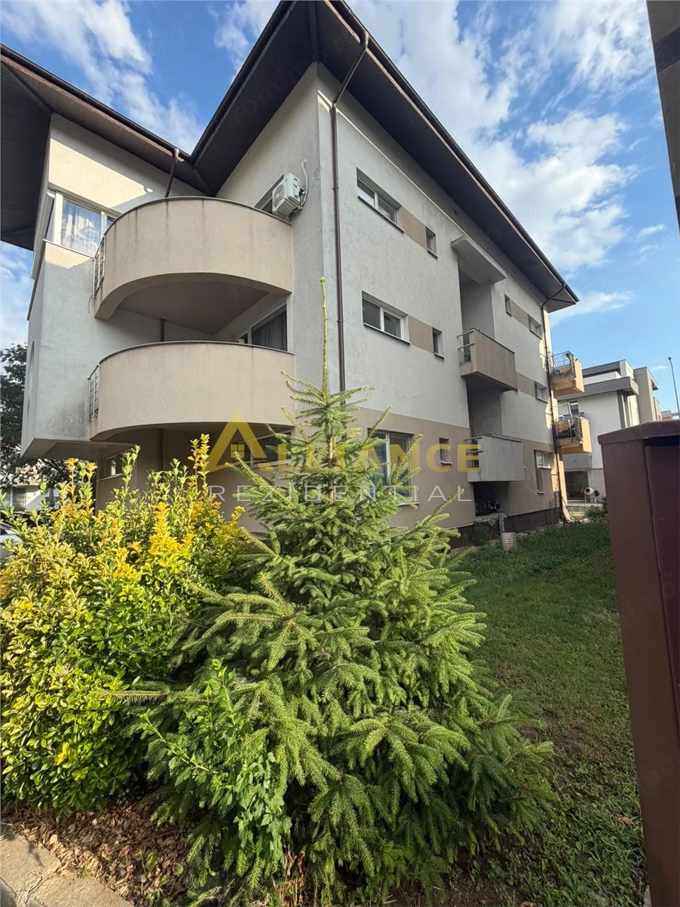 Apartament 2 camere  | Complet mobilat si utilat | Loc de parcare inclus