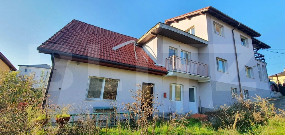 Casă 270 mp cu 3 intrări separate, Teren 500 mp, zona Oasului