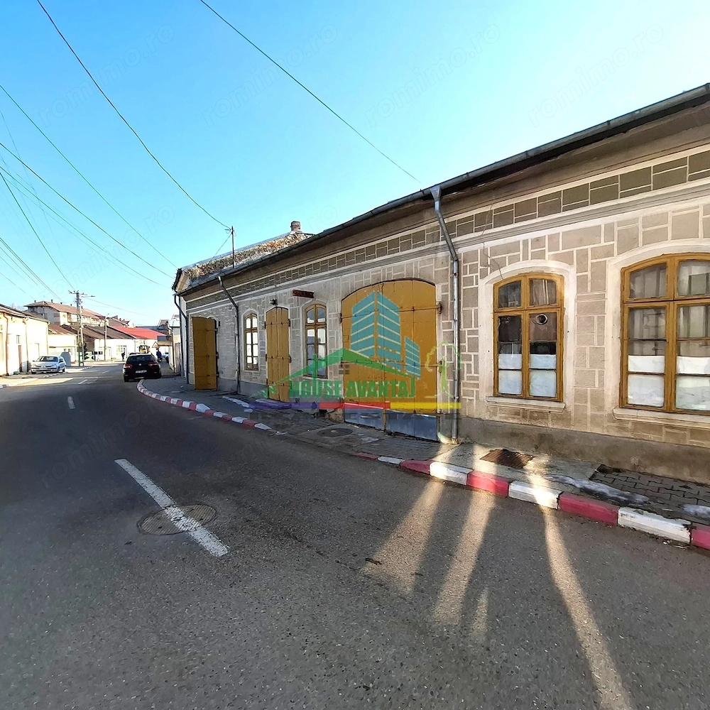 Vilă interbelică de excepție   utilizare mixtă   Ultracentral Odobești