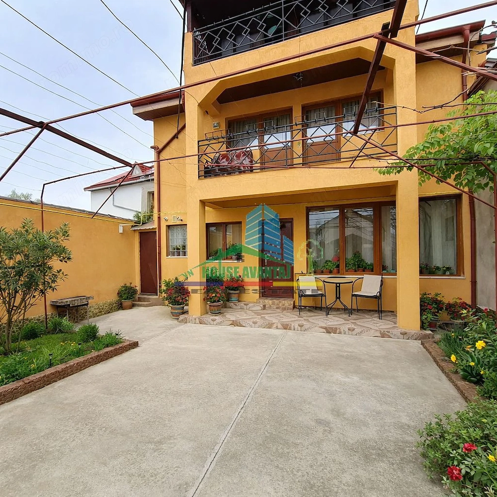 Casa în inima Focșaniului - liniște, confort și tot orașul la câțiva pași