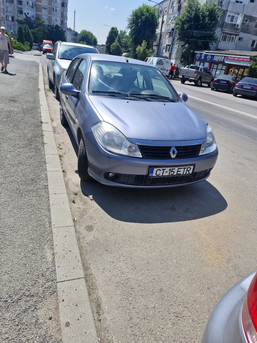 vand renault symbol 1.2 benzina 128.050 km reali-2009