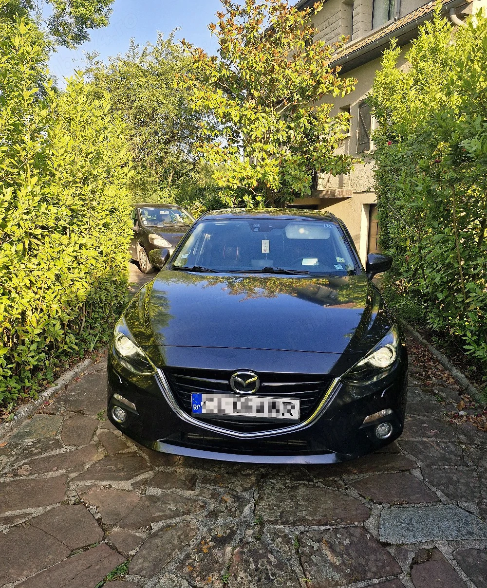 Vand Mazda 3 2016 sau schimb cu Suv diferenta + -
