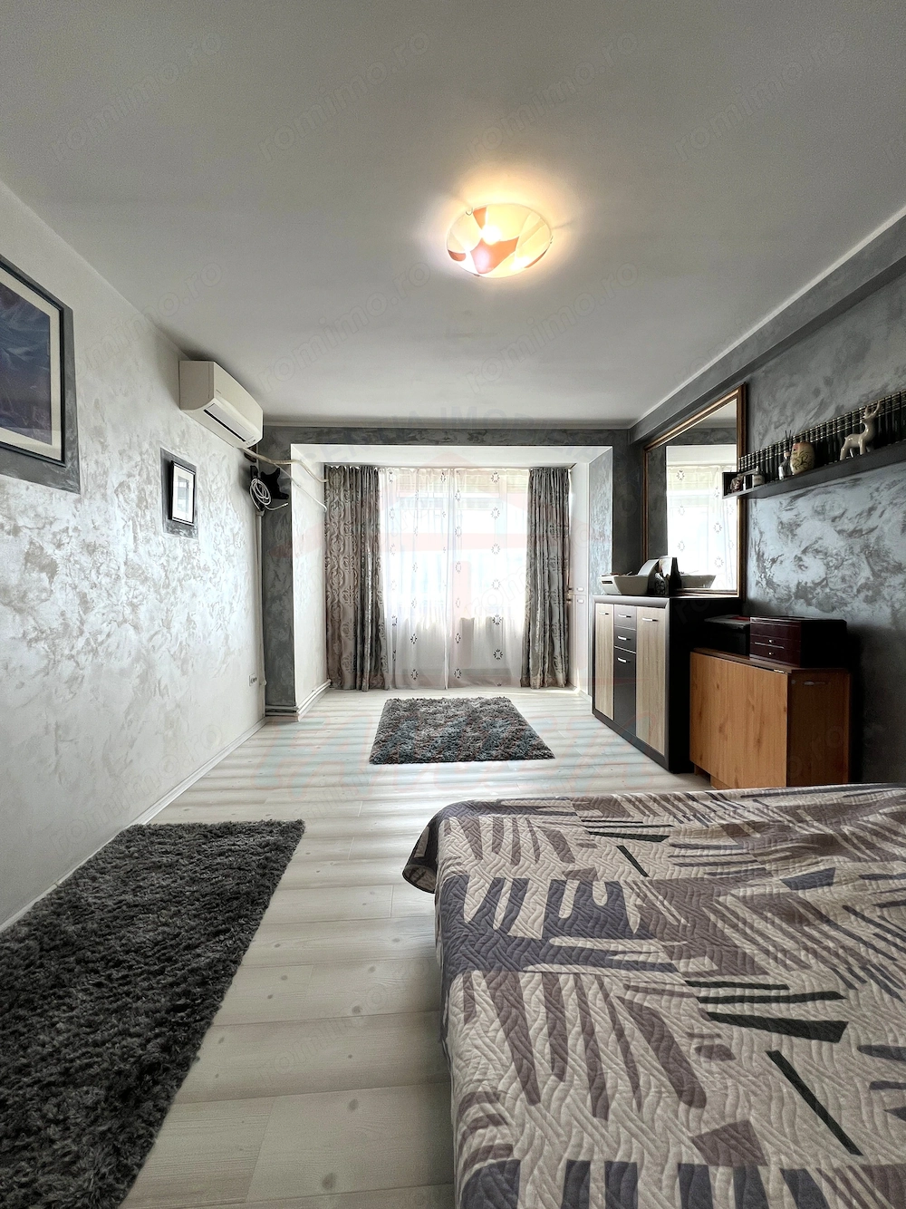 Apartament luminos cu 2 camere, circular, etajul 4, Micro 17, Galați