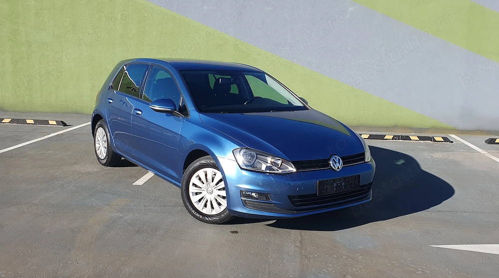 Volkswagen Golf VII 1.2 TSI 105 Cp, Climatronic, Scaune incalzite, PDC