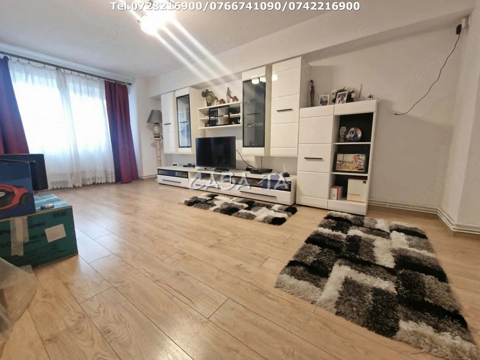 Apartament 4 camere, situat în Târgu Jiu, Bld C-tin Brancusi (Ultracentral)