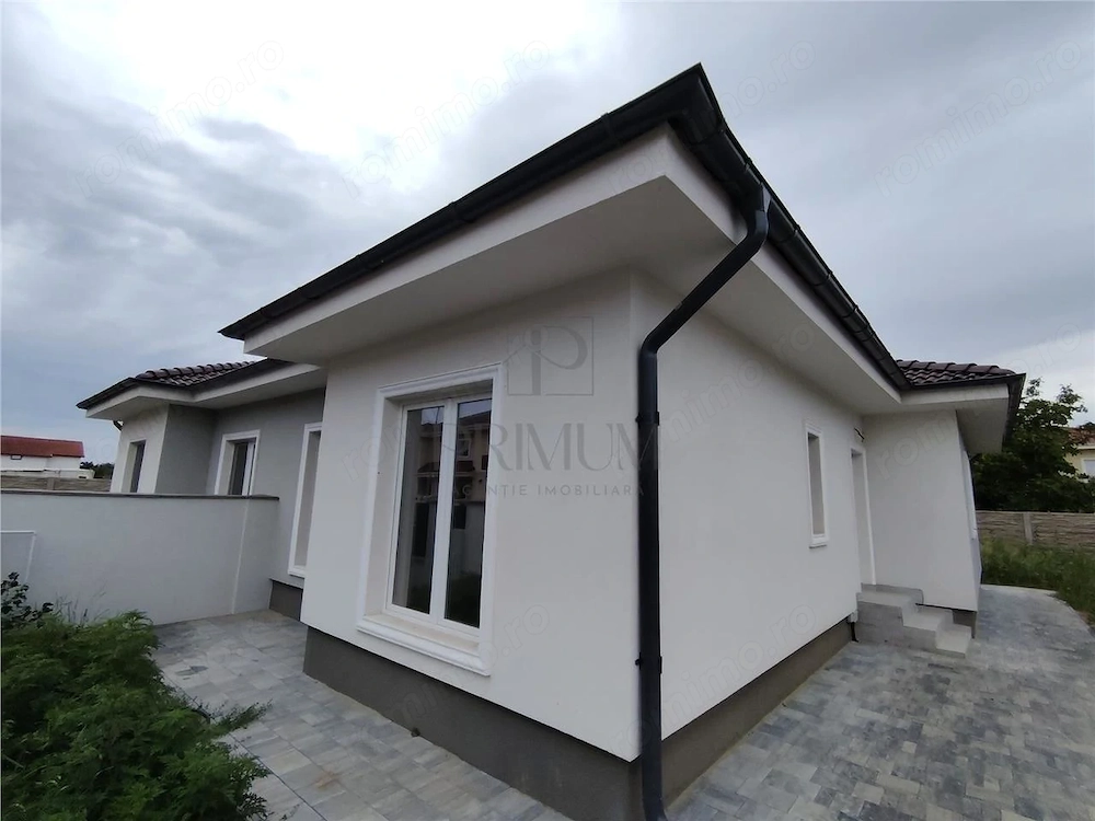 Duplex pe plan - canalizare - 4 camere