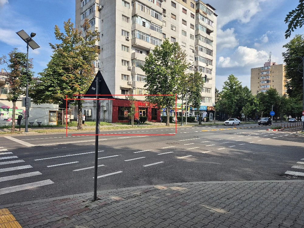 Inchiriere spatiu comercial 170 mp Bd Unirii Sala Polivalenta Scoala 10
