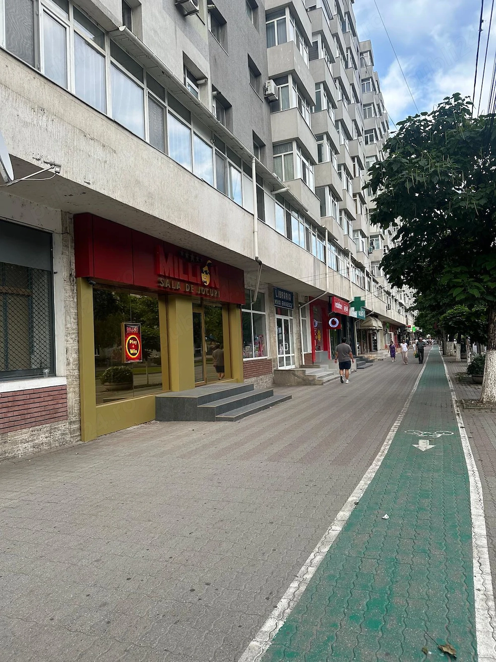 Inchiriere spațiu comercial