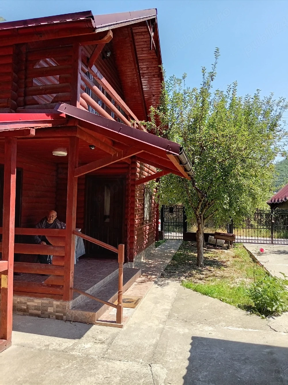Casă de vânzare