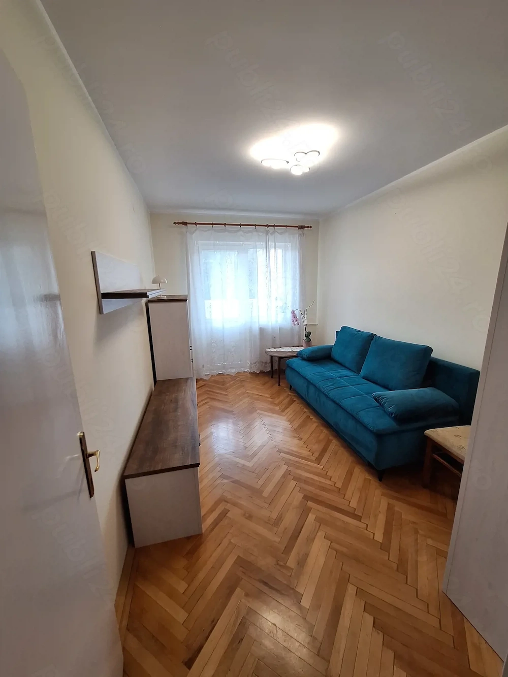 Apartament 3 camere, Rădăuți, zona Hurmuzachi, mobilat si utilat