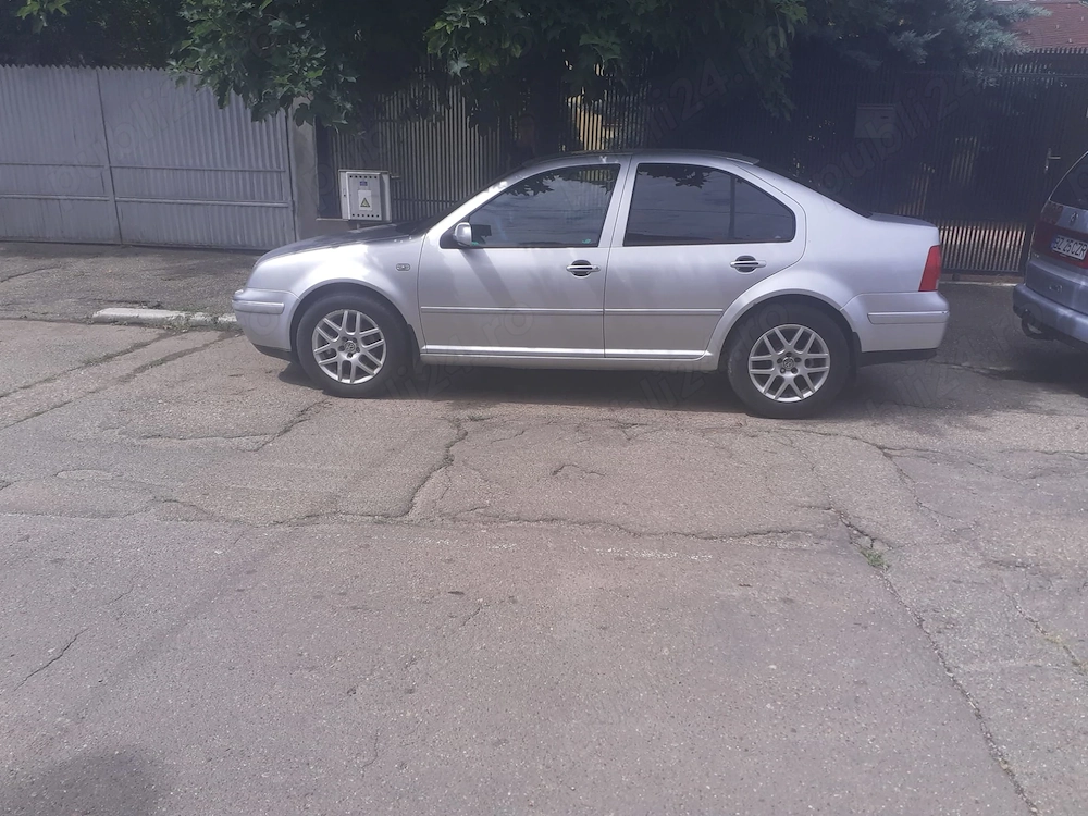 Vw Bora,1.6 benzina plus GPL omologat ,2003 proprietar,climate,incalzire in scaune impecabila!