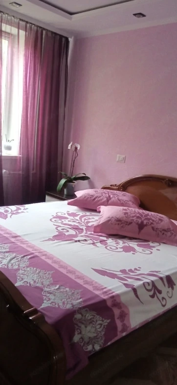 Inchiriez garsoniera in zona Rahova