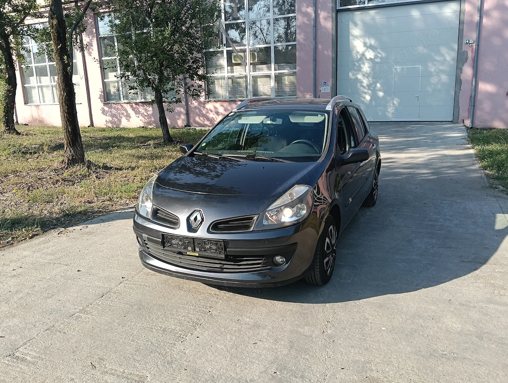Vand Renault Clio Break 1.2i-16V 80CP