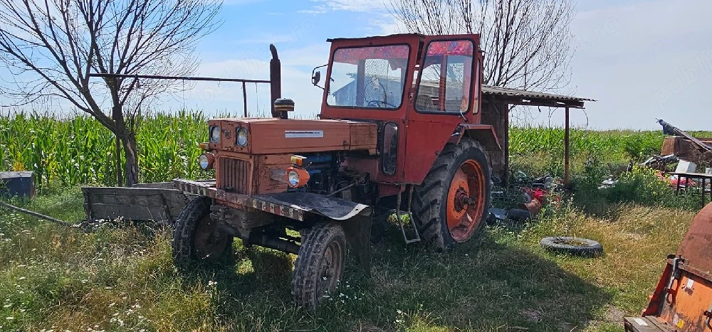 tractor utb 650