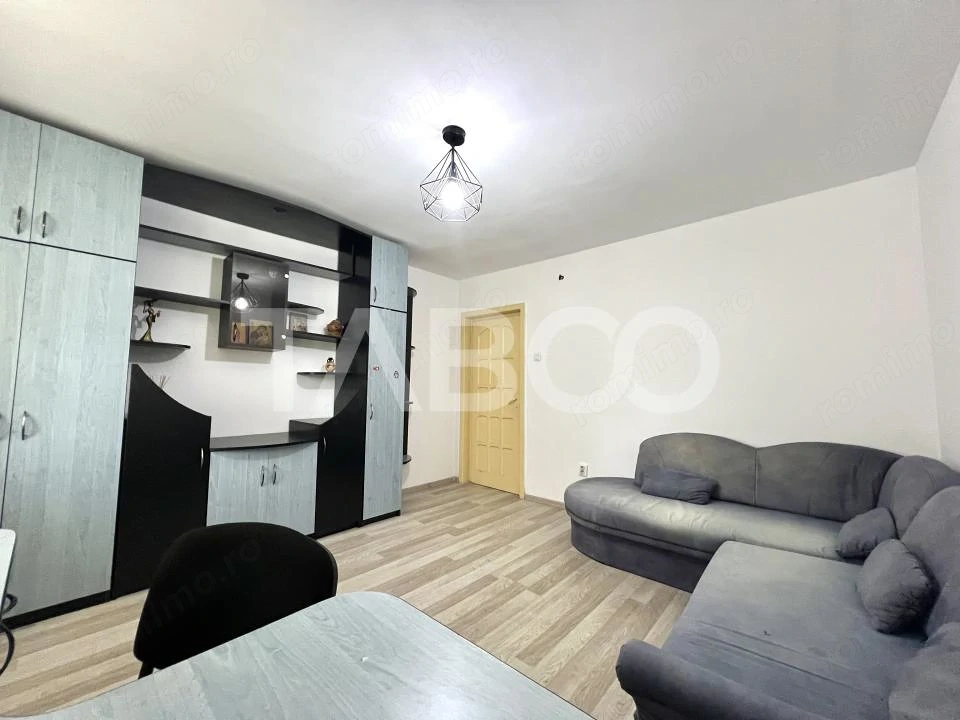 Apartament cu 3 camere de vanzare in Gheorgheni Piata Mercur cu balcon