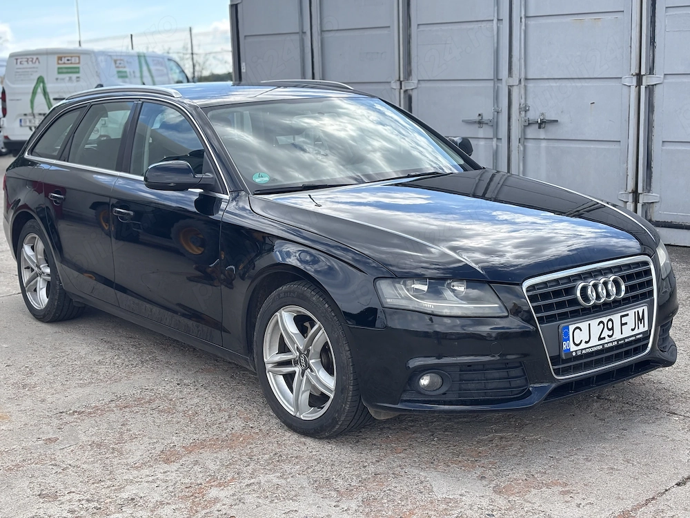 Audi A4 B8 2.0TDI  an 2010 Automat