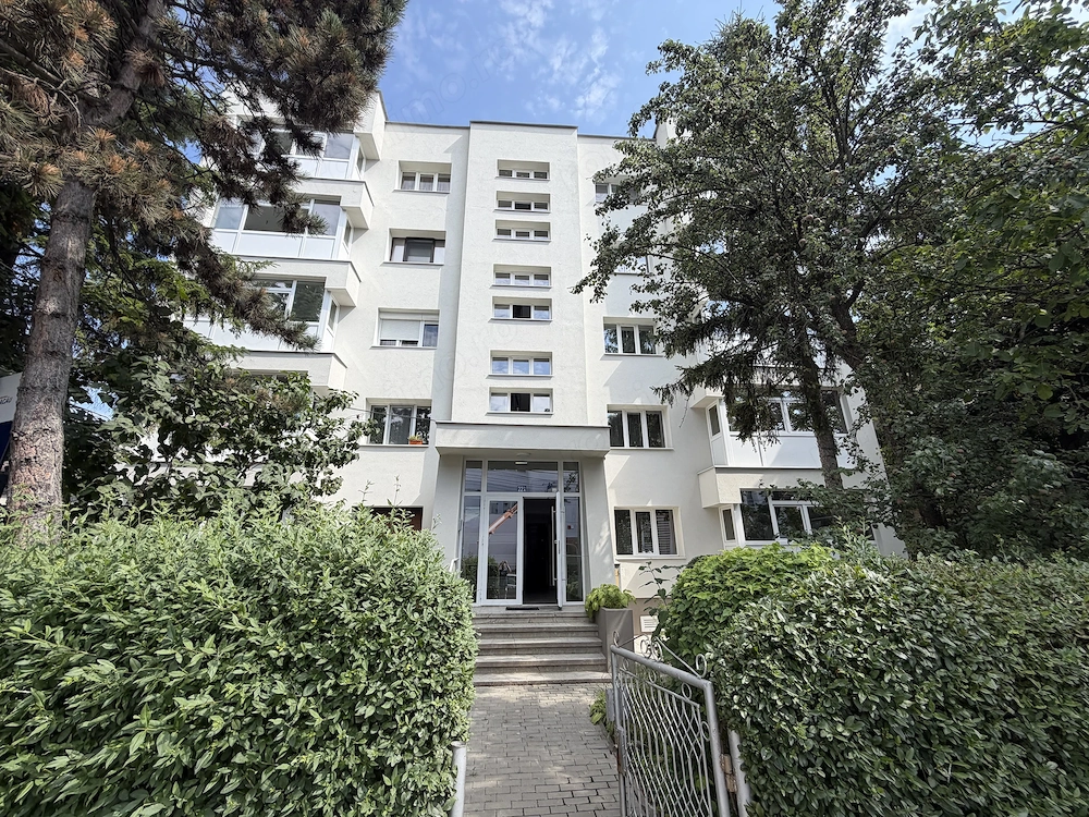 3 camere, Ultracentral, zona exclusivistă, et 3