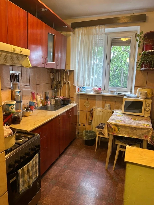 Apartament de vanzare, cu 2 camere, 50 mp, zona Profi – Rodnei