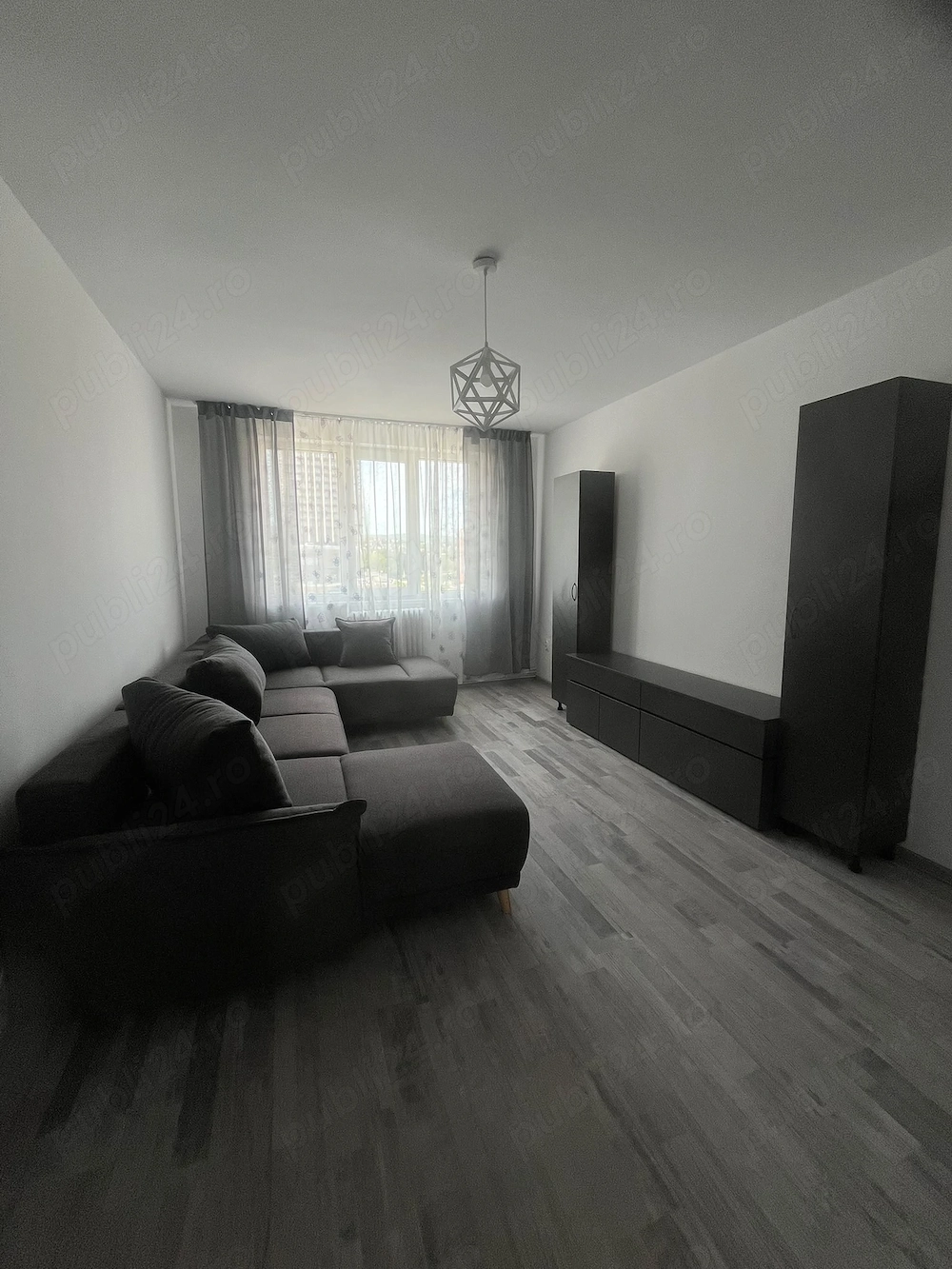 Închiriez apartament cu 3 camere Cluj central piata abator ,recent renovat ,tot nou ,bucătărie separ